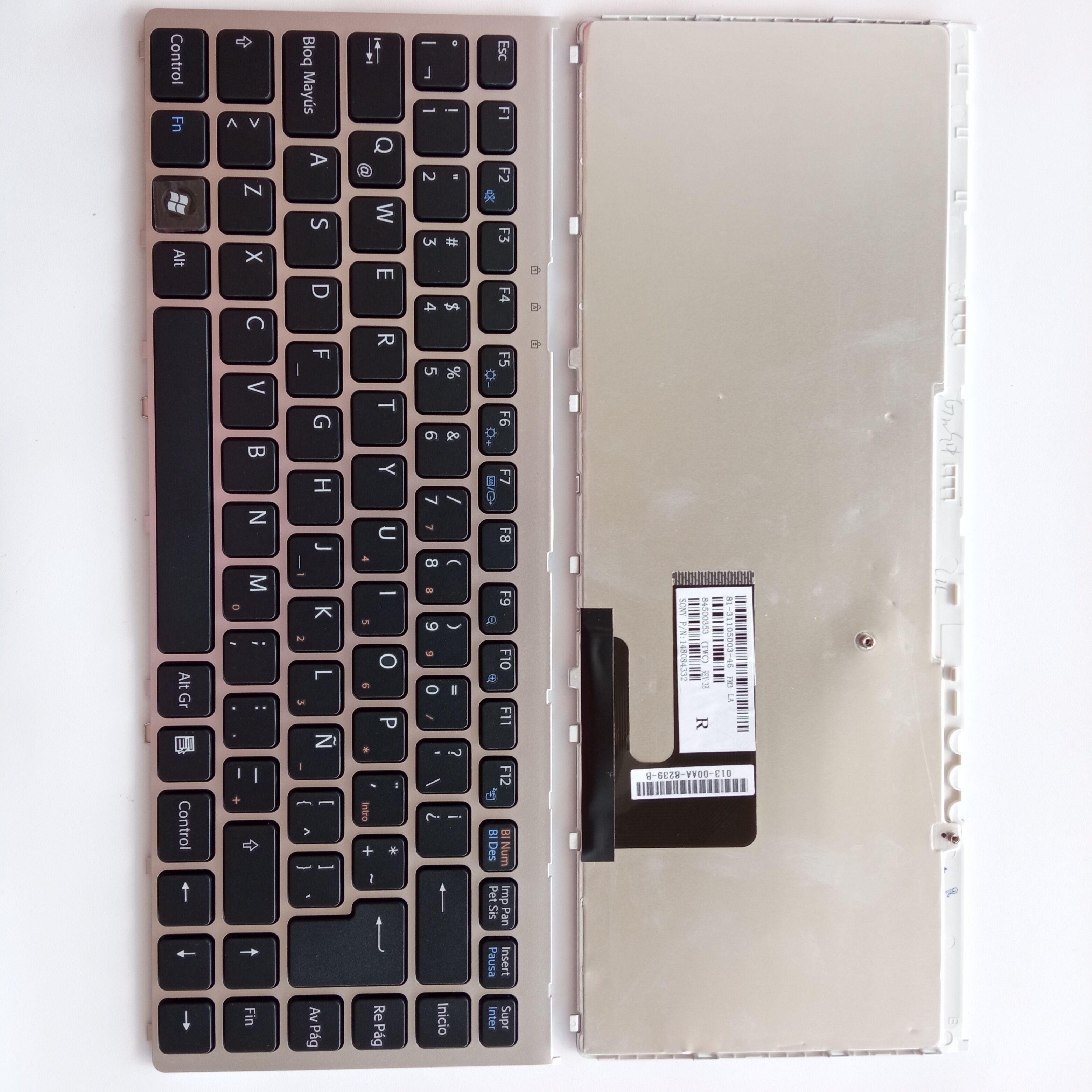 Picture of New Replacement Laptop Keyboard For SONY FW/VGN-FW/FW19/FW48/FW590 SILVER FRAME BLACK LA Layout